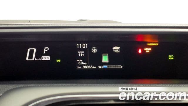 Toyota 프리우스 C, 2018 8