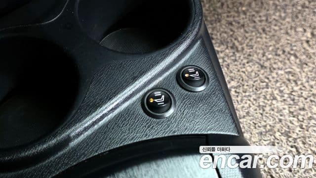 Toyota 프리우스 C, 2018 19