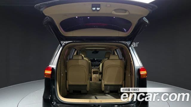 Kia All New Carnival Noblesse, 2015 20