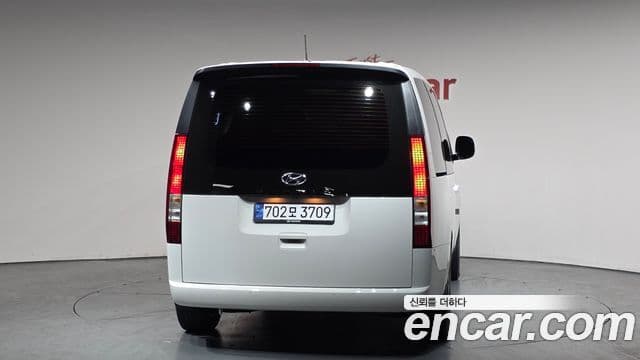 Hyundai Staria Modern, 2024 4