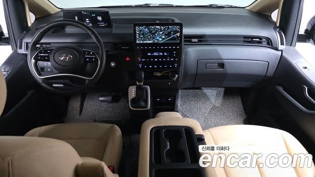 Hyundai Staria Modern, 2024 7