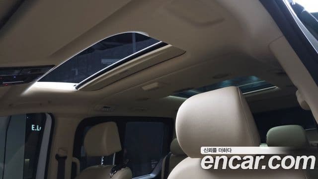 Hyundai Staria Modern, 2024 16