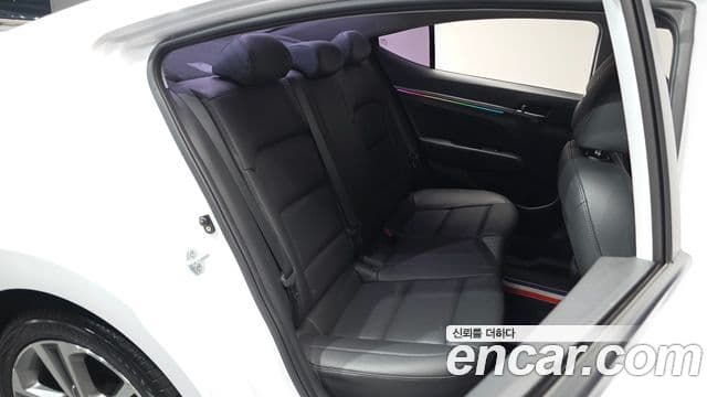 Hyundai Avante AD 1.6 GDI Value Plus, 2018 12