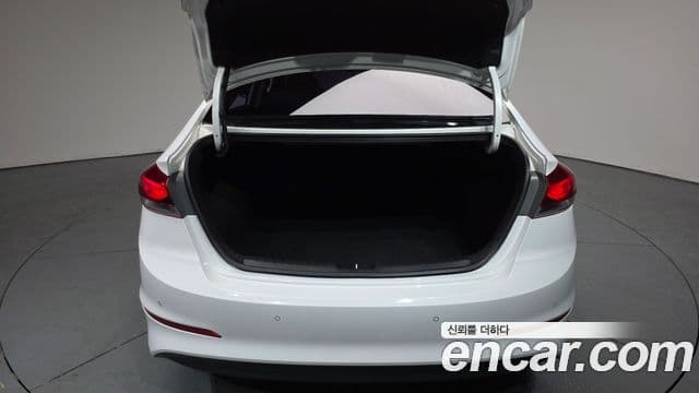 Hyundai Avante AD 1.6 GDI Value Plus, 2018 20