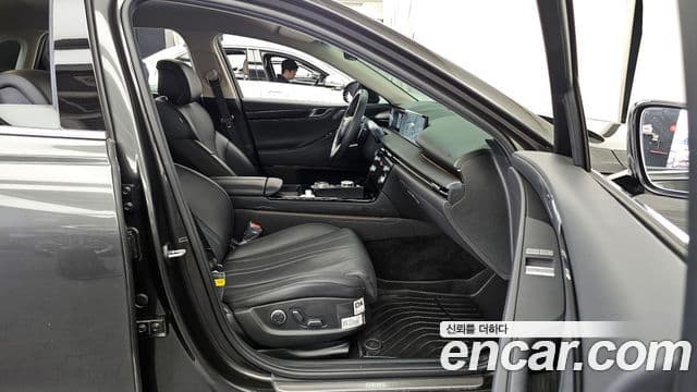 Genesis G80 (RG3) бензин 2.5 турбо AWD, 2026 11