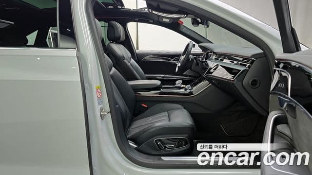 Audi A8 (D5) 55 TFSI Quattro LWB, 2020 10