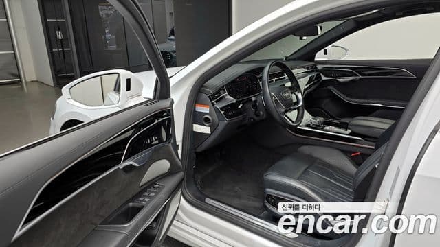 Audi A8 (D5) 55 TFSI Quattro LWB, 2020 11