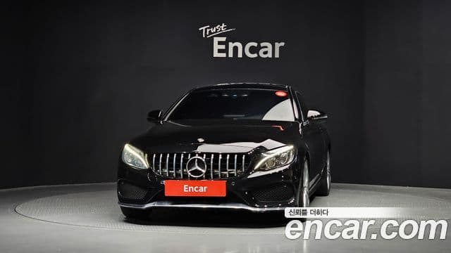 Mercedes-Benz C-класс W205 C200 купе, 2017 3