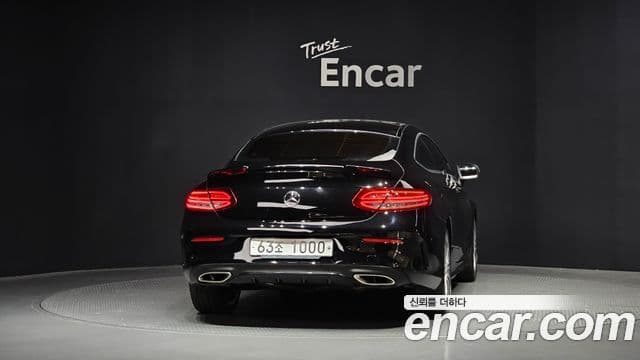 Mercedes-Benz C-класс W205 C200 купе, 2017 4