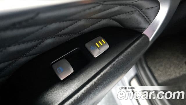 Genesis G70 Supreme, 2018 18