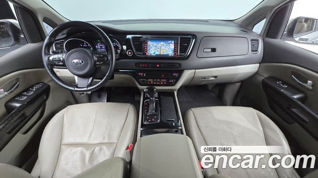 Kia All New Carnival Prestige, 2015 7