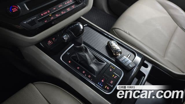 Kia All New Carnival Prestige, 2015 9