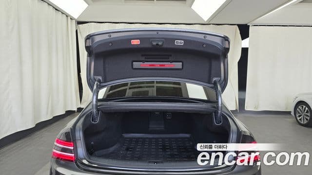 Genesis G80 (RG3) бензин 2.5 турбо 2WD, 2025 20