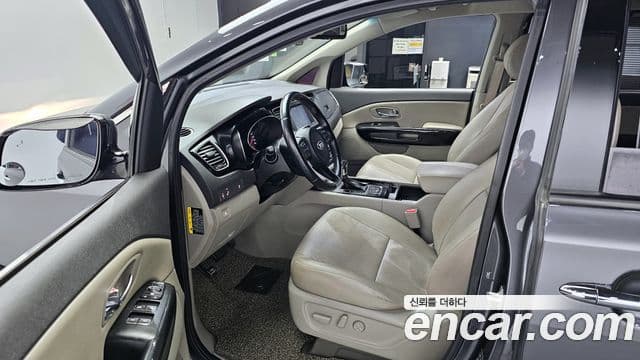 Kia All New Carnival Prestige, 2018 10