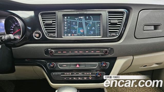 Kia All New Carnival Prestige, 2018 14