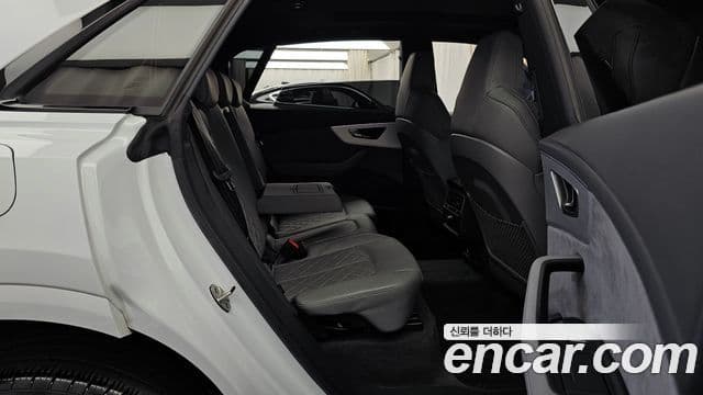 Audi Q8 (4M) Premium, 2022 12