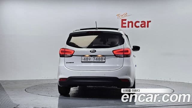 Kia All New Carens Prestige, 2014 4
