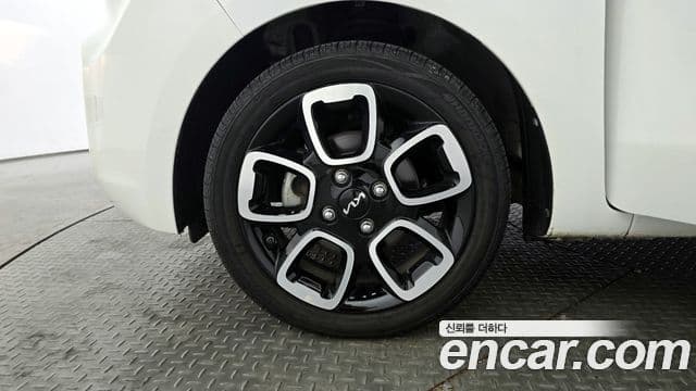 Kia The / новый New Ray Signature, 2022 все фото