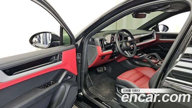 Porsche Cayenne (PO536) 3.0 купе, 2024 10