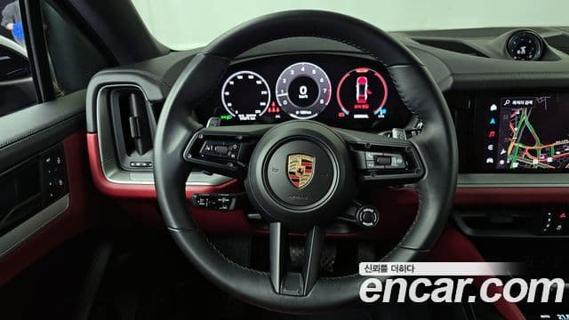 Porsche Cayenne (PO536) 3.0 купе, 2024 13