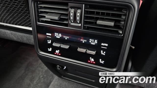 Porsche Cayenne (PO536) 3.0 купе, 2024 19