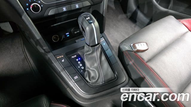 Hyundai Avante AD 1.6 турбо Sport, 2017 9