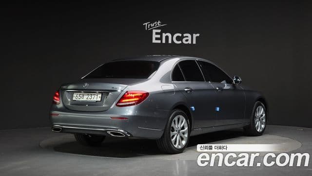 Mercedes-Benz E-класс W213 Exclusive, 2018 2