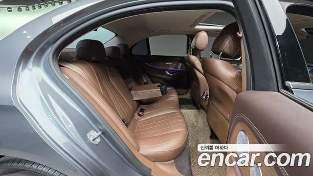 Mercedes-Benz E-класс W213 Exclusive, 2018 19