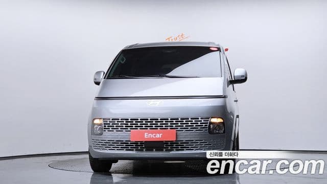 Hyundai Staria Modern, 2025 3