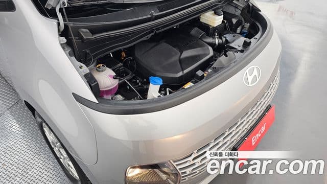 Hyundai Staria Modern, 2025 6