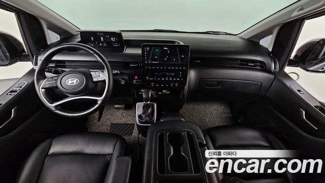 Hyundai Staria Modern, 2025 7