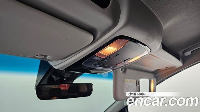 Hyundai Staria Modern, 2025 19