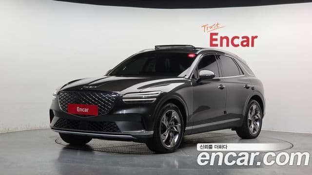 Genesis electrified GV70 e-AWD, 2022 1