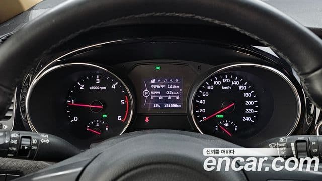 Kia All New Carnival Prestige, 2016 8