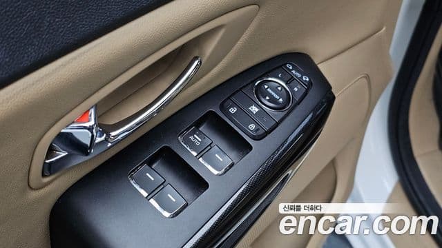 Kia All New Carnival Prestige, 2016 17