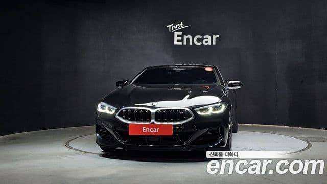 BMW 8시리즈 (G15) M850i xDrive купе, 2024 3