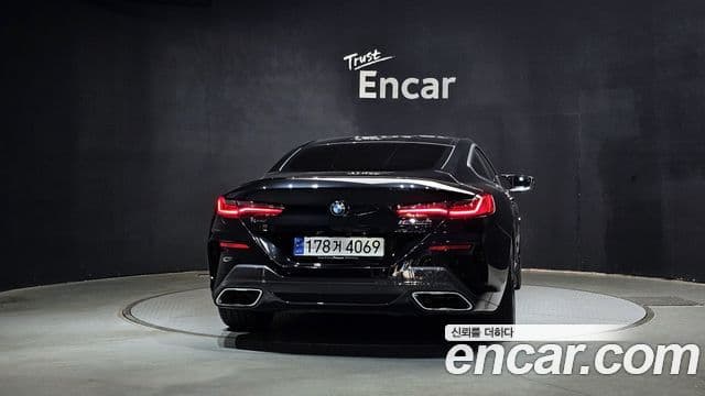BMW 8시리즈 (G15) M850i xDrive купе, 2024 4