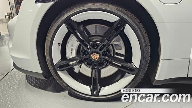 Porsche 타이칸 4S, 2021 все фото