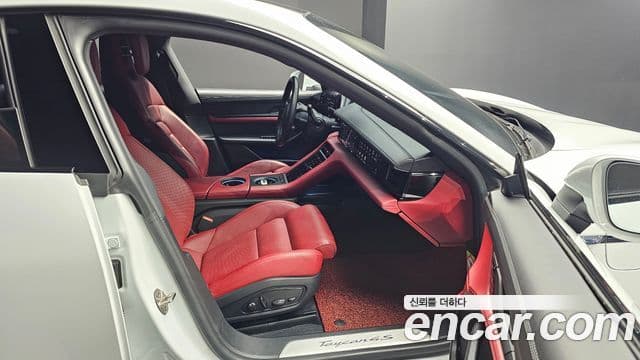 Porsche 타이칸 4S, 2021 11