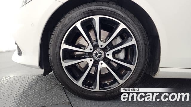 Mercedes-Benz E-класс W213 Avantgarde, 2020 все фото