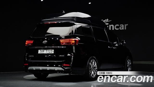 Kia The / новый New Carnival Noblesse Special, 2019 2