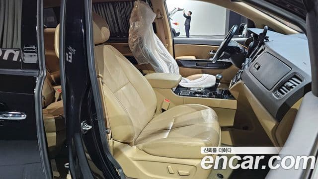 Kia The / новый New Carnival Noblesse Special, 2019 10