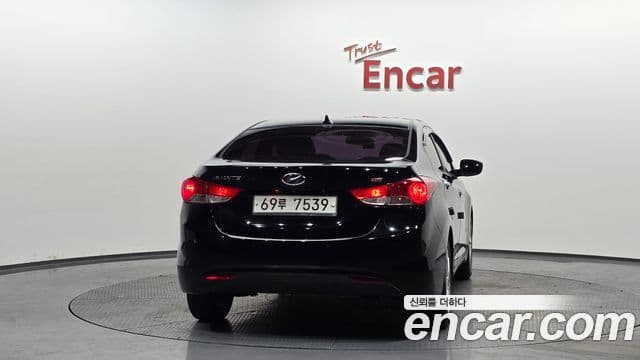 Hyundai Avante MD M16 GDI Avenue, 2014 4