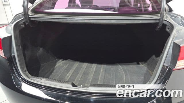 Hyundai Avante MD M16 GDI Avenue, 2014 20