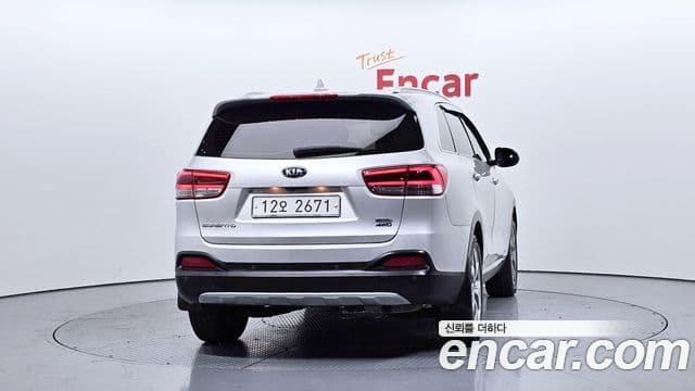 Kia All New Sorento Prestige, 2016 4