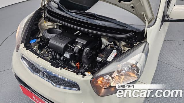 Kia All New Morning Deluxe Trendy, 2015 6