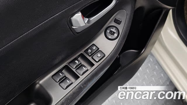 Kia All New Morning Deluxe Trendy, 2015 17