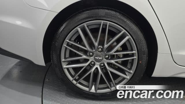 Genesis G70 Supreme, 2018 все фото