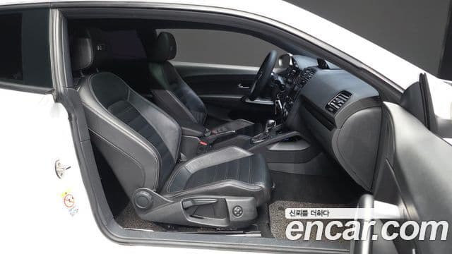 Volkswagen 시로코 2.0 TDI R-Line, 2015 10