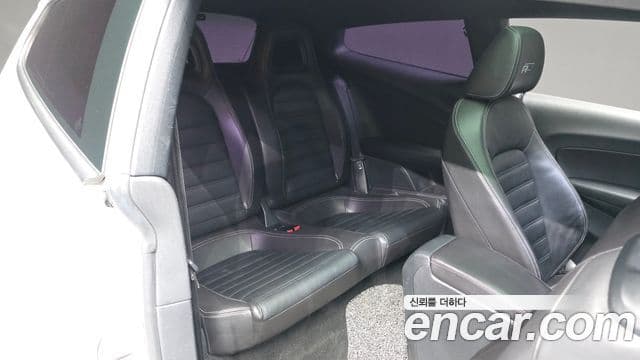 Volkswagen 시로코 2.0 TDI R-Line, 2015 12